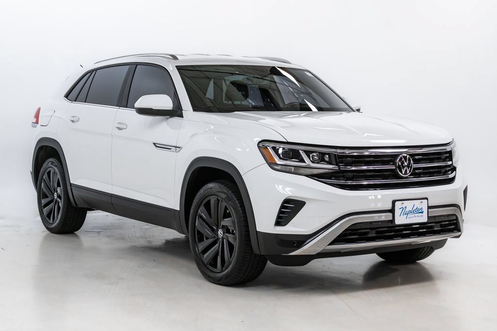 Used 2023 Volkswagen Atlas Cross Sport SE w/ Black Wheel Package AWD/4WD image 7