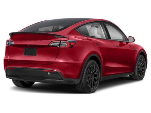 Used 2024 Tesla Model Y Long Range AWD/4WD image 2