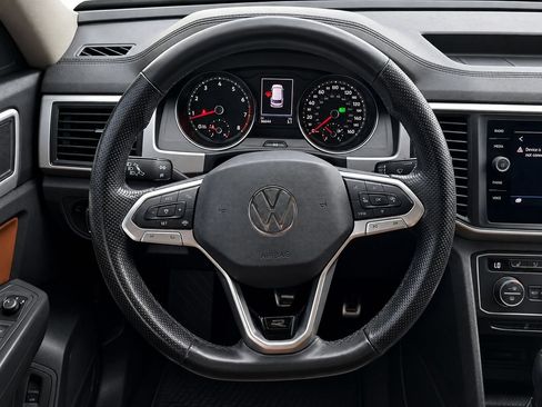 Used 2021 Volkswagen Atlas SE w/ Panoramic Sunroof Package FWD image 31