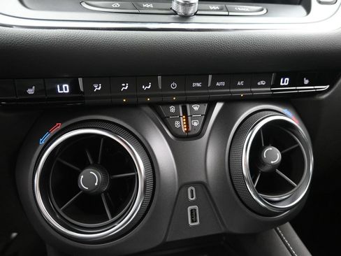 New 2026 Chevrolet Blazer LT w/ Convenience Package AWD/4WD image 21