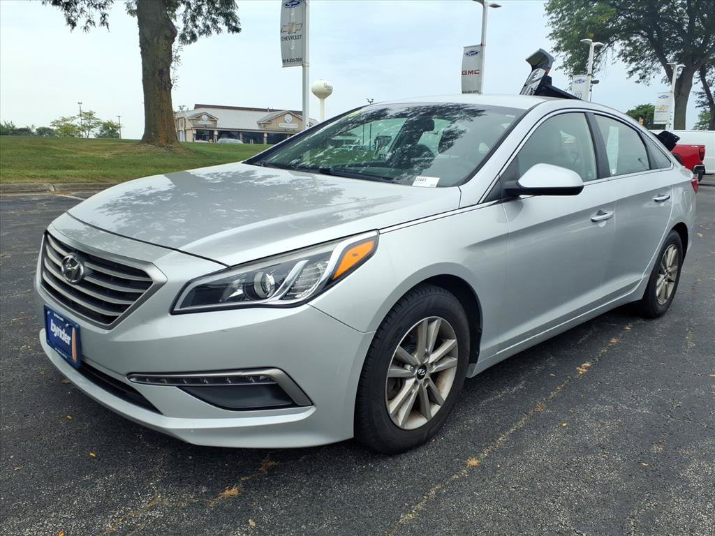 Used 2015 Hyundai Sonata SE FWD image 3