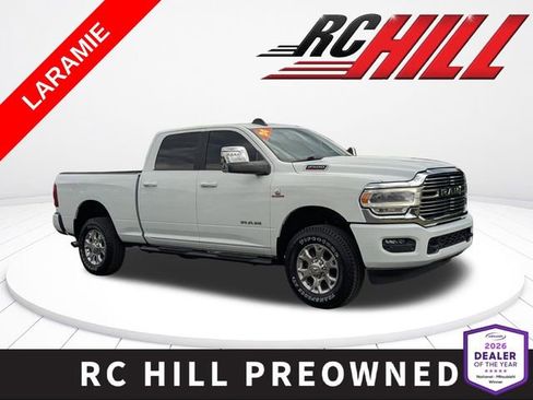 Used 2024 RAM 2500 Laramie AWD/4WD image 1