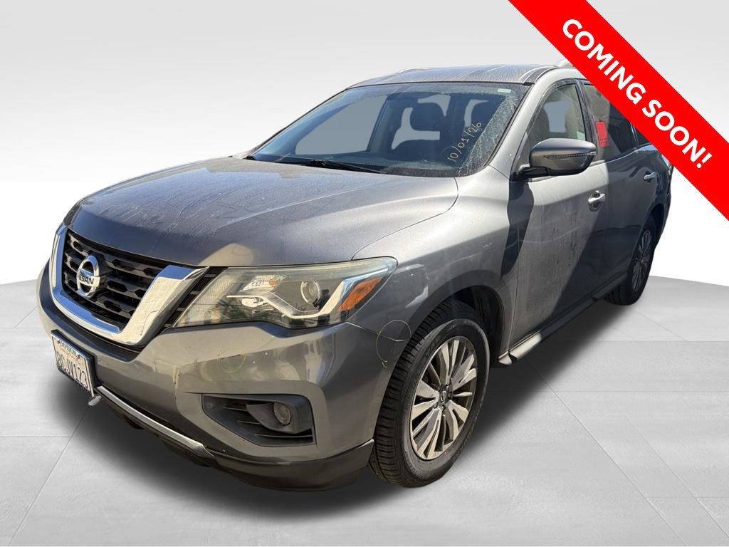 Used 2018 Nissan Pathfinder S FWD image 1