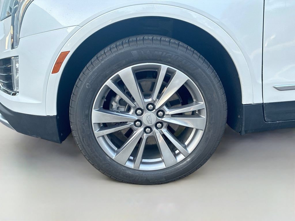 Used 2024 Cadillac XT5 Premium Luxury w/ LPO, Floor Liner Package AWD/4WD image 31