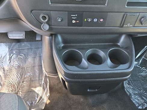 Used 2017 Chevrolet Express 2500 LS RWD image 25
