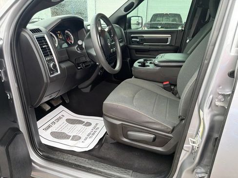 Used 2024 RAM 1500 Warlock AWD/4WD image 9