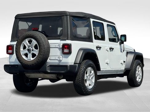 Used 2022 Jeep Wrangler Unlimited Sport AWD/4WD image 7