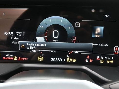 Used 2024 GMC Acadia Elevation w/ Luxury Package FWD image 13