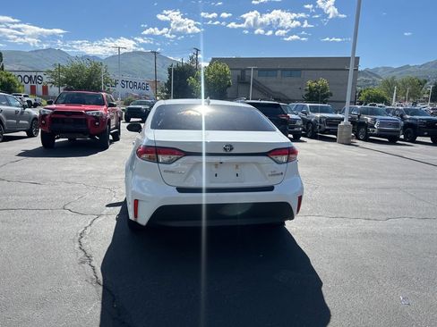 Used 2024 Toyota Corolla LE AWD/4WD image 5