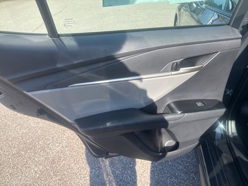 Used 2025 Toyota Camry SE image 22