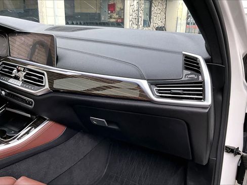 Used 2019 BMW X5 xDrive40i w/ Premium Package 2 image 18