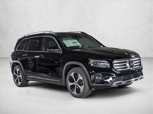 New 2025 Mercedes-Benz GLB 250 image 7