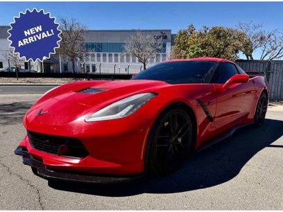 Used 2019 Chevrolet Corvette Stingray Coupe w/ Carbon Flash Badge Package