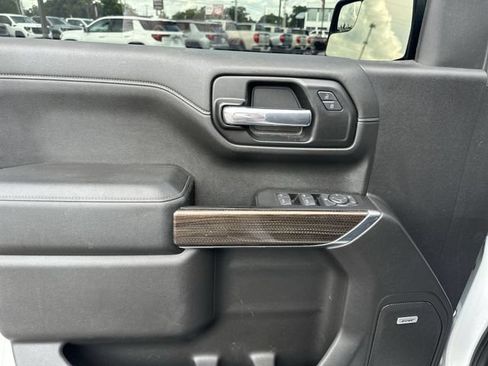 Used 2019 Chevrolet Silverado 1500 LT Trail Boss AWD/4WD image 15