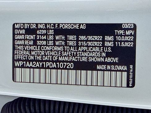 Certified 2023 Porsche Cayenne AWD/4WD image 12