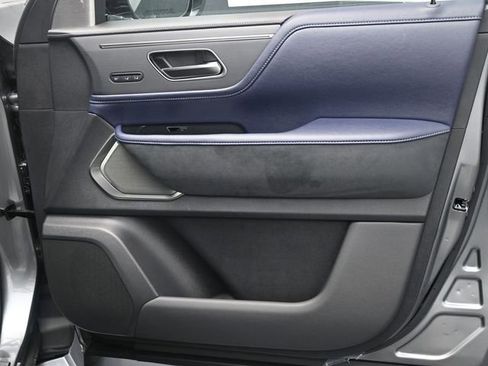 New 2026 INFINITI QX80 4WD image 41