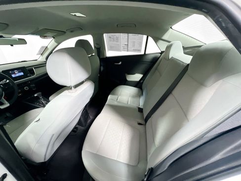 Used 2018 Kia Rio LX image 26
