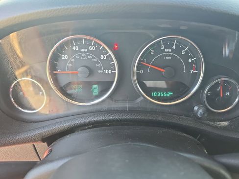 Used 2016 Jeep Wrangler Unlimited Sport w/ Connectivity Group image 33