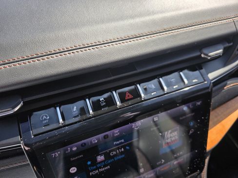 Used 2024 Jeep Grand Cherokee L Summit image 10