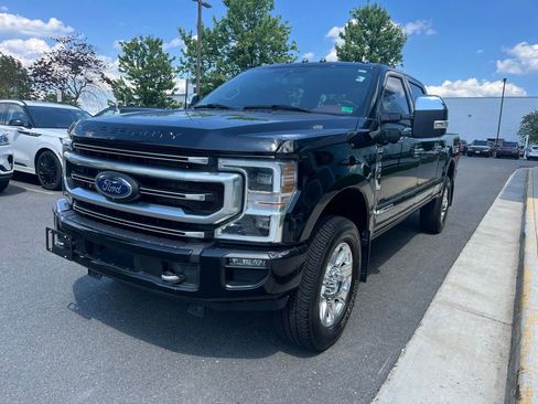 Used 2022 Ford F350 Platinum AWD/4WD image 3