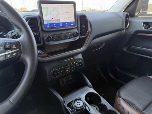 Certified 2024 Ford Bronco Sport Badlands w/ Premium Package image 16