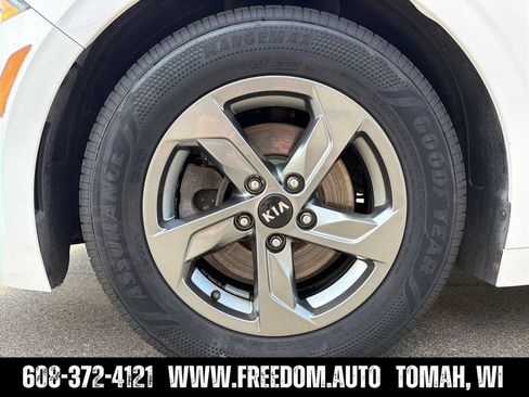 Used 2021 Kia K5 LXS FWD image 25