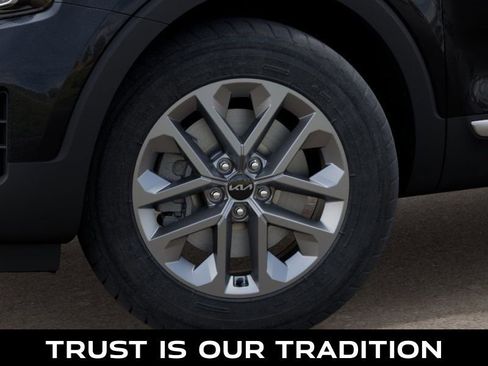 New 2025 Kia Telluride LX image 9