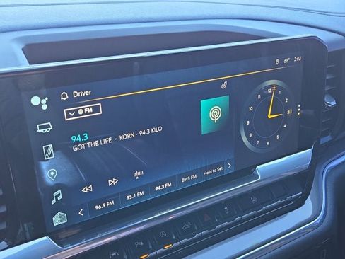 Used 2023 Chevrolet Silverado 1500 High Country w/ Technology Package image 18