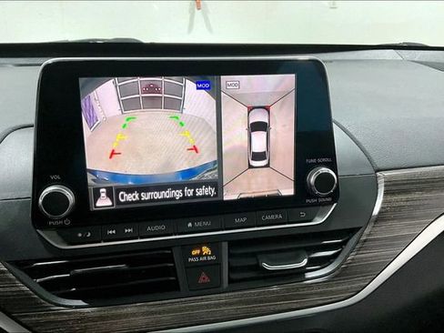 Used 2019 Nissan Altima 2.5 Platinum image 14