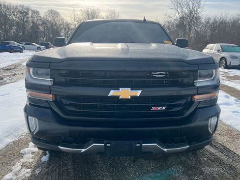 Used 2018 Chevrolet Silverado 1500 LT w/ All Star Edition image 2
