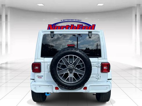 Used 2024 Jeep Wrangler High Altitude AWD/4WD image 4