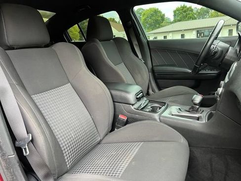 Used 2019 Dodge Charger R/T w/ Blacktop Package RWD image 25