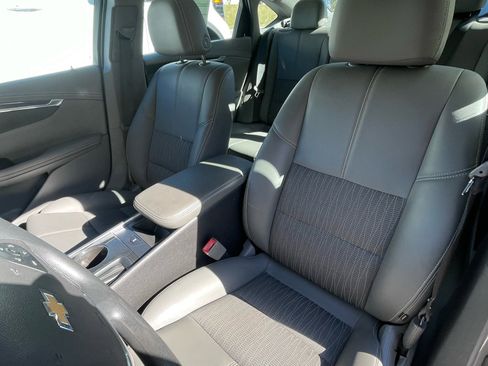 Used 2018 Chevrolet Impala LS image 18