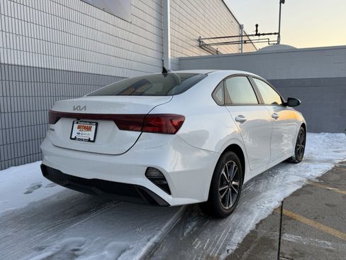 Used 2024 Kia Forte LXS image 4