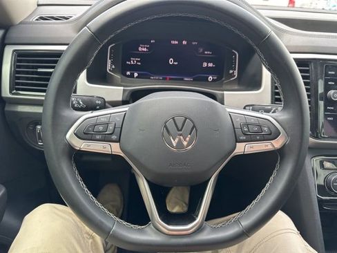 Used 2022 Volkswagen Atlas SE image 38