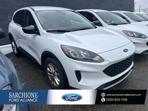 Used 2022 Ford Escape SE w/ Cold Weather Package image 1