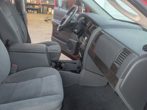 Used 2006 Dodge Durango SLT image 13