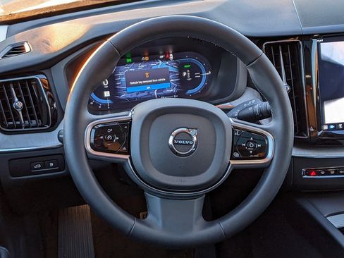 Certified 2025 Volvo XC60 T8 Plus w/ Protection Package Premier image 14