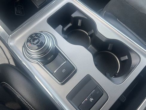 Used 2023 Ford Edge ST image 29