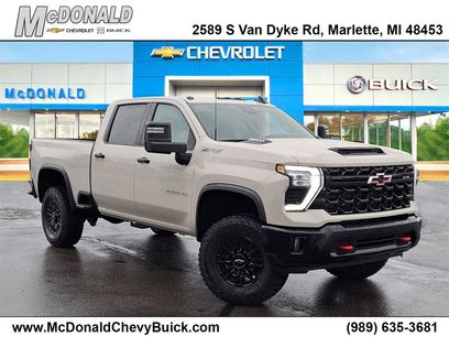 New 2026 Chevrolet Silverado 2500 ZR2 w/ LPO, Dark Essentials Package