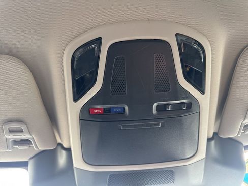 Certified 2025 Subaru Outback Premium image 26