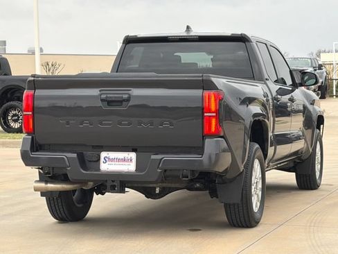 Used 2024 Toyota Tacoma SR5 RWD image 7