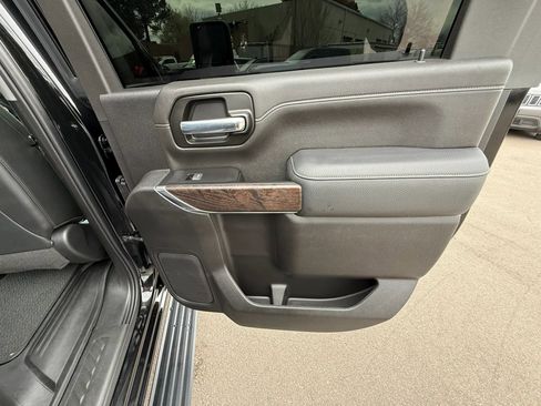 Used 2022 GMC Sierra 2500 Denali w/ Denali Black Diamond Edition image 53