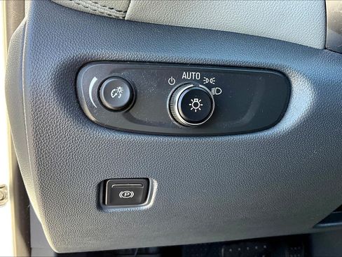 Used 2019 Chevrolet Blazer LT w/ Sun and Wheels Package FWD image 38