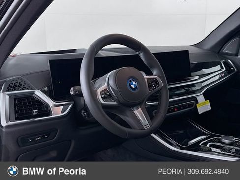 New 2026 BMW X5 xDrive50e w/ M Sport Package image 9