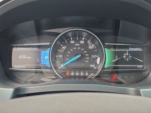 Used 2016 Ford Explorer XLT w/ Equipment Group 202A AWD/4WD image 31