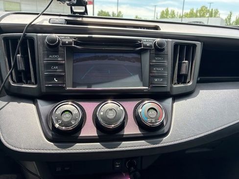 Used 2018 Toyota RAV4 LE w/ All Weather Liner Package AWD/4WD image 8