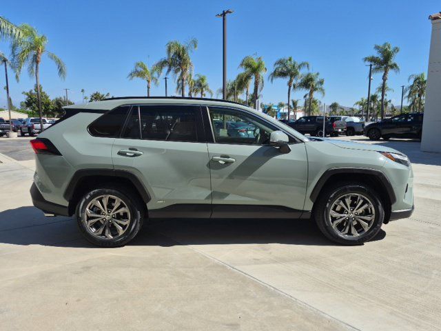 Used 2023 Toyota RAV4 XLE Premium AWD/4WD image 4