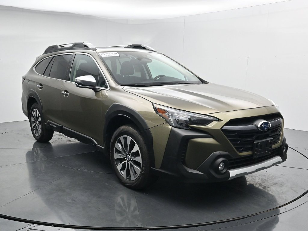 Used 2024 Subaru Outback Touring XT AWD/4WD image 2