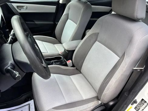 Used 2019 Toyota Corolla LE FWD image 11